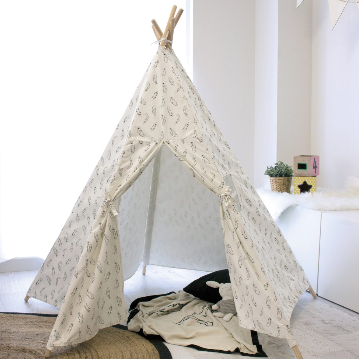 Bubba Blue Organic Cotton Feathers Teepee Tent
